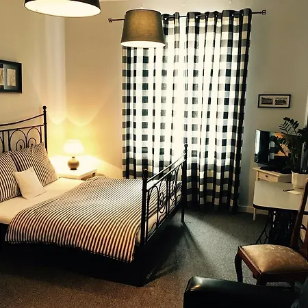 Subtella Hostel *